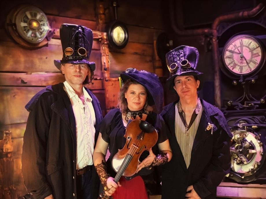 TRIO NENYA TRIO NENYA